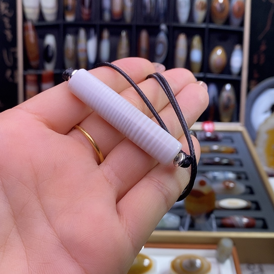 未镶嵌颈饰玛瑙/玉髓