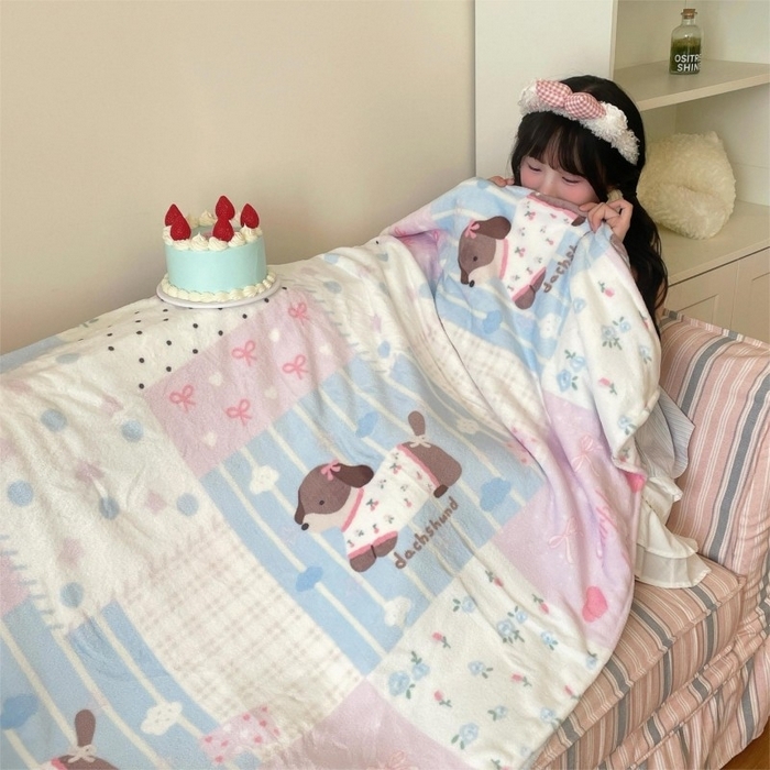 ins少女奶油治愈双面牛奶绒毯拼接腊肠狗
