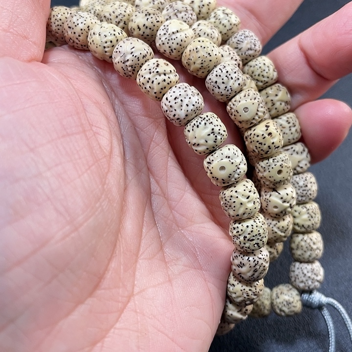 吊坠星月菩提雕刻凤眼120颗
