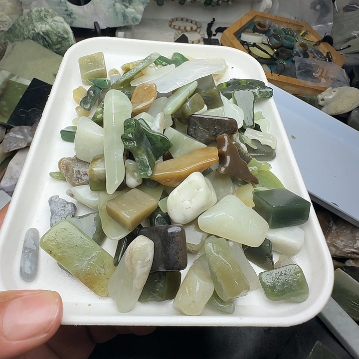 和田玉（糖玉）未镶嵌珠宝半成品