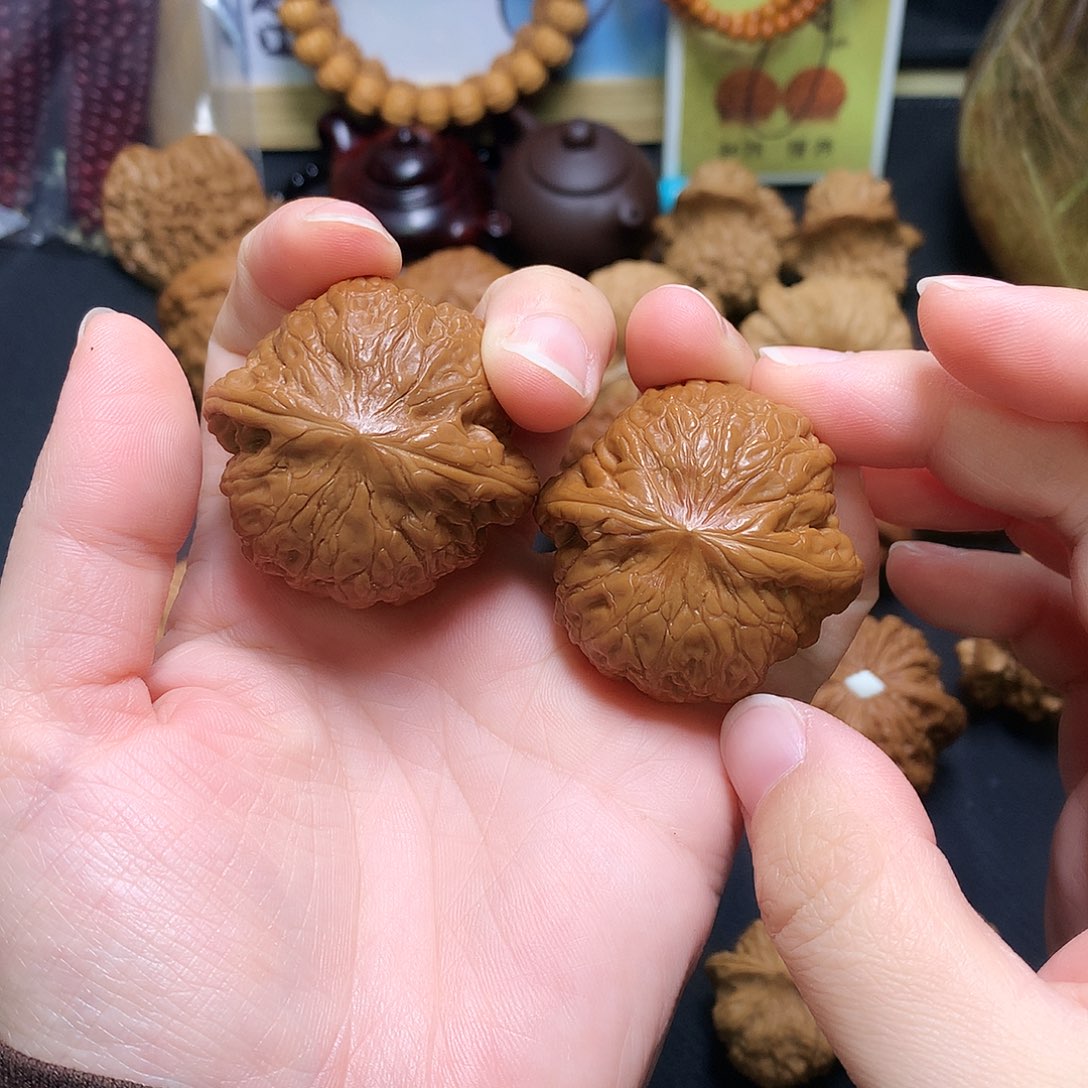 文玩核桃吊坠铁锤42