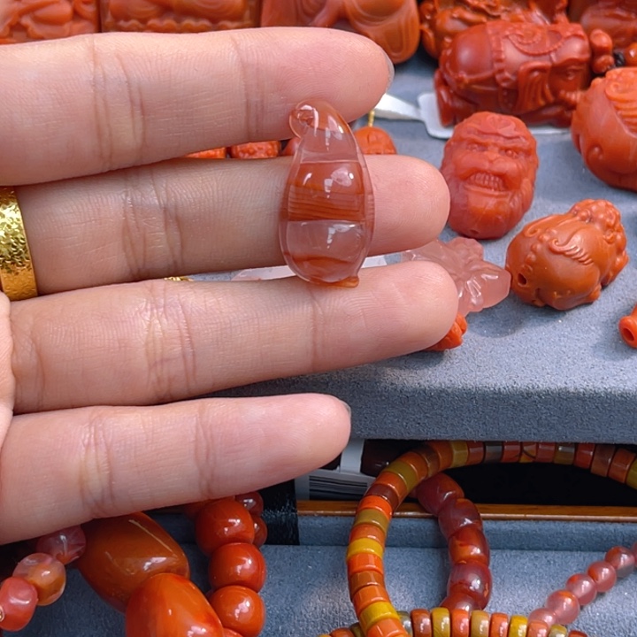 南红玛瑙多样性发一件未镶嵌福豆卡25mm