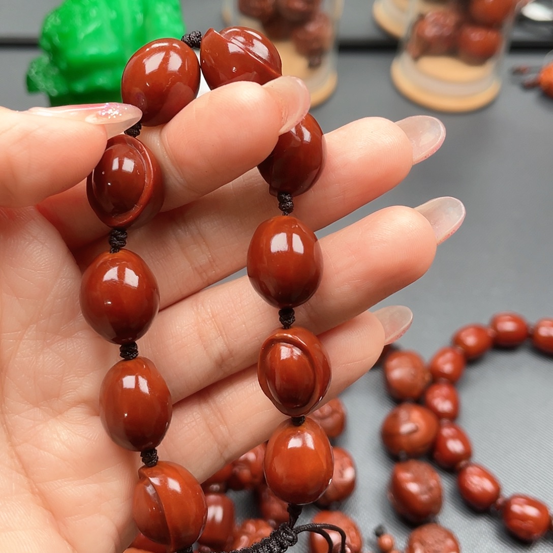Y***鏚手串橄榄核元宝手串