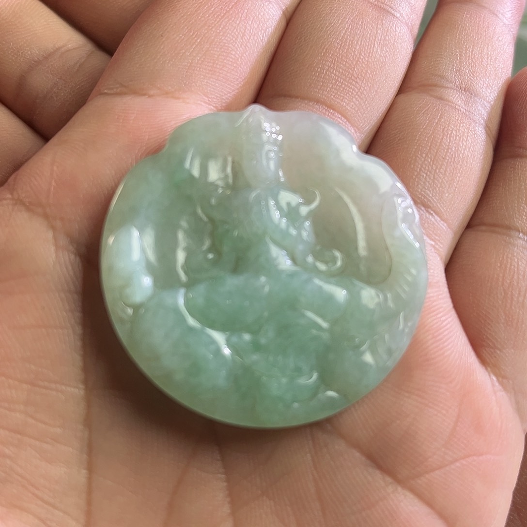 【闪购商品】翡翠颈饰未镶嵌天然
