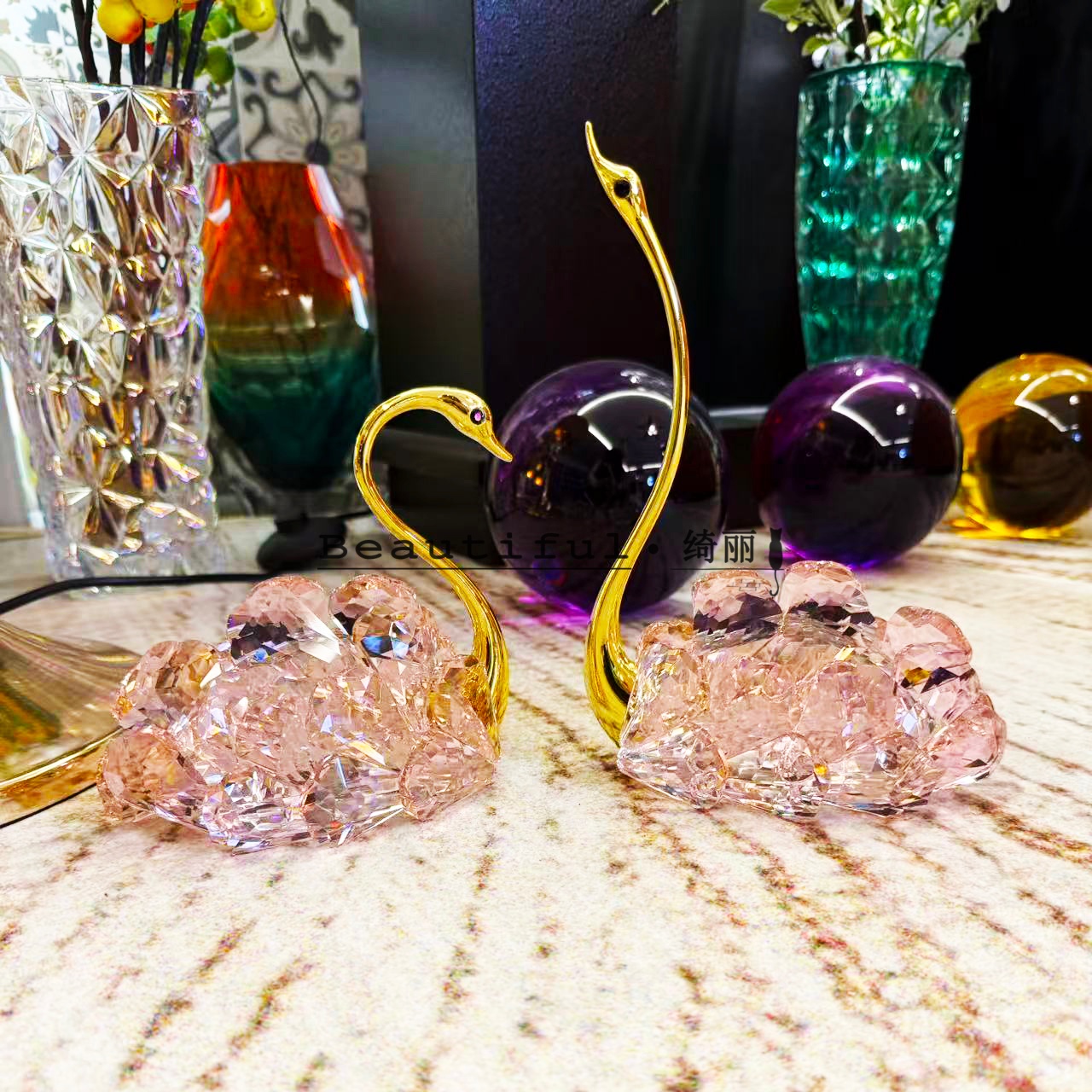 拍一发二礼盒装-轻奢粉色天鹅金属头水晶多羽情侣天鹅装饰摆件