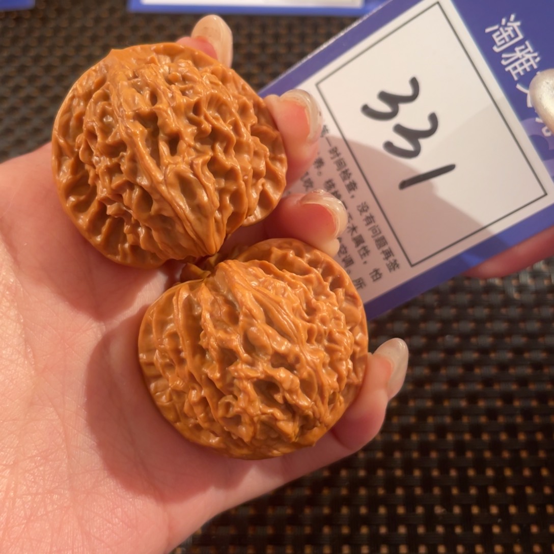 文玩核桃把件331号39尺花莲