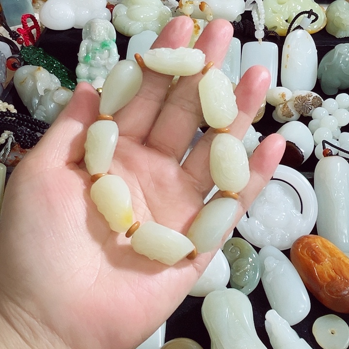 和田玉手链未镶嵌