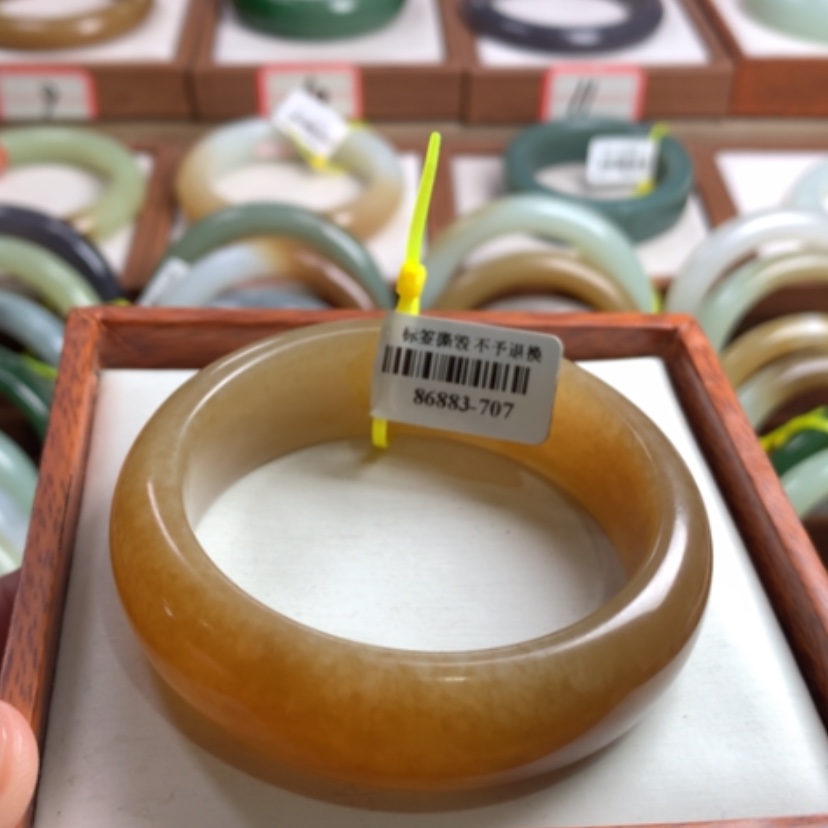 【闪购商品】和田玉手镯未镶嵌55