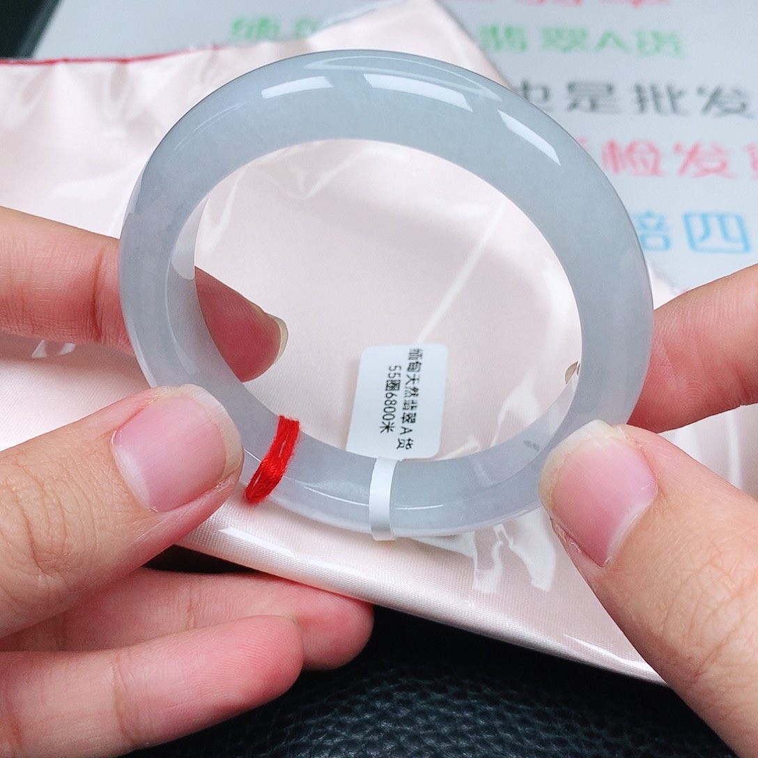 未镶嵌手镯翡翠天然翡翠手镯