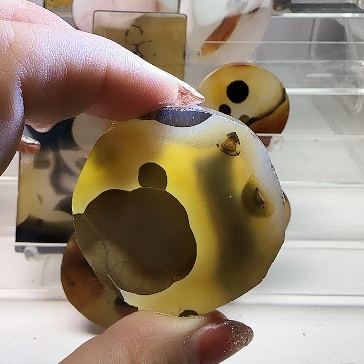 玛瑙/玉髓未镶嵌珠宝奇石