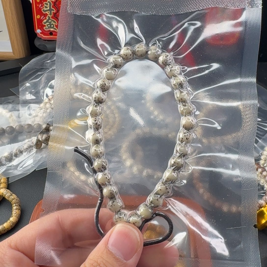 星月菩提手串你**?圆珠手持7