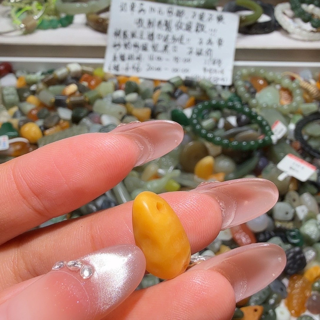 和田玉未镶嵌珠宝奇石