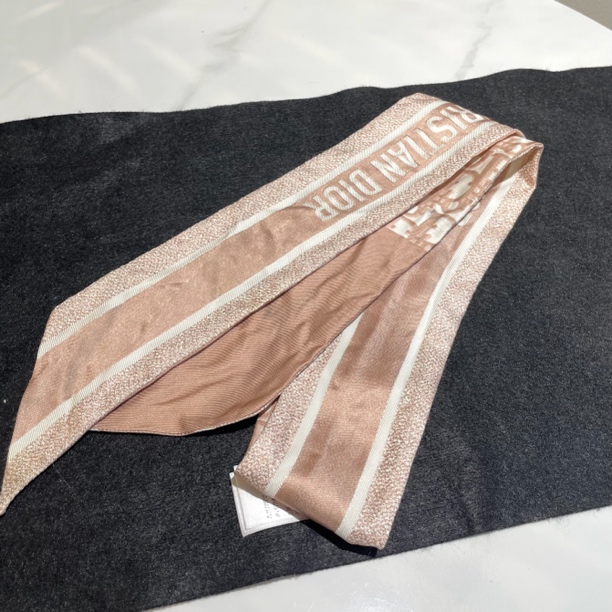 95新 DIOR/迪奥 御古屋/41558/丝巾