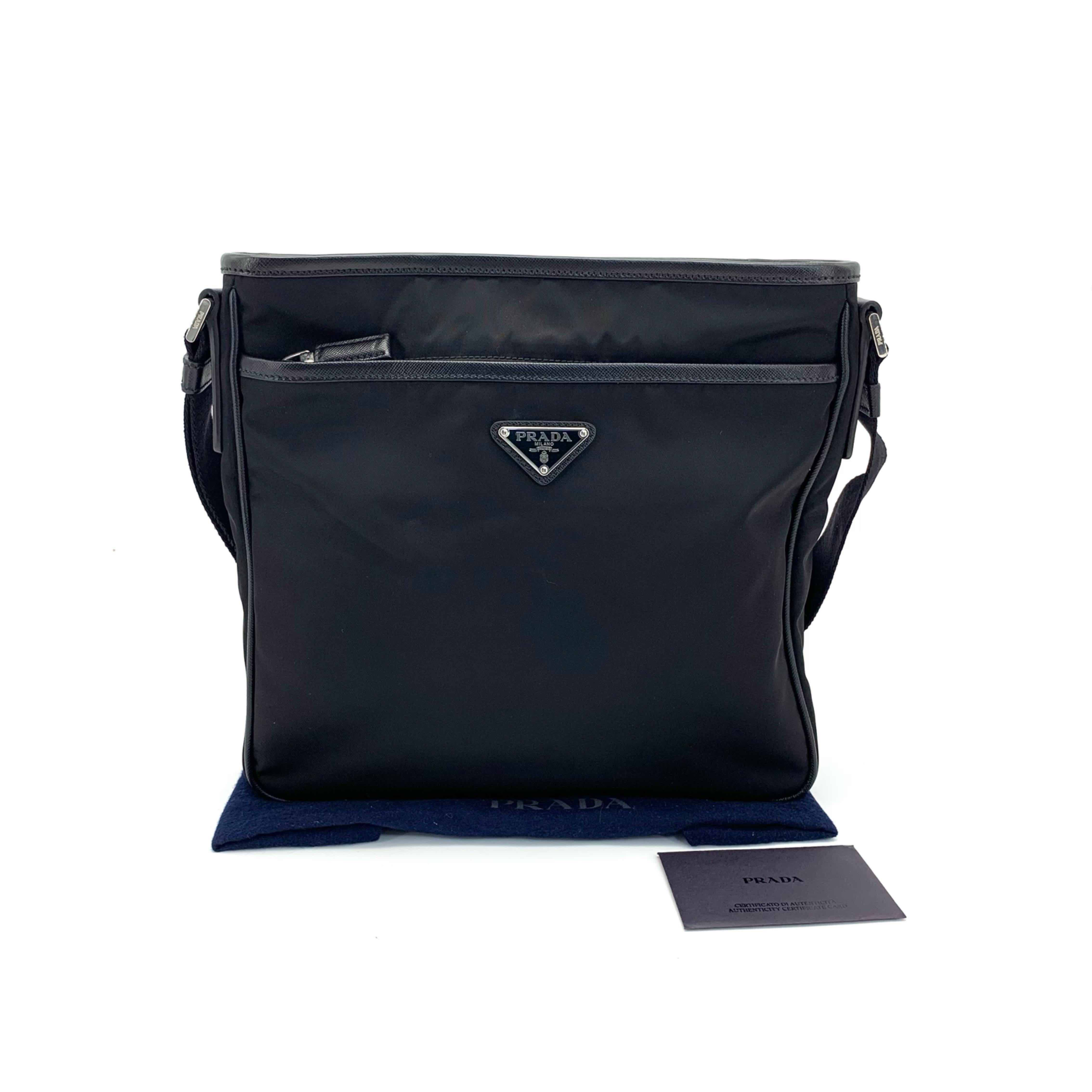 99新 Prada/普拉达 经典黑色休闲尼龙轻便三角标斜挎包 尺寸27/25