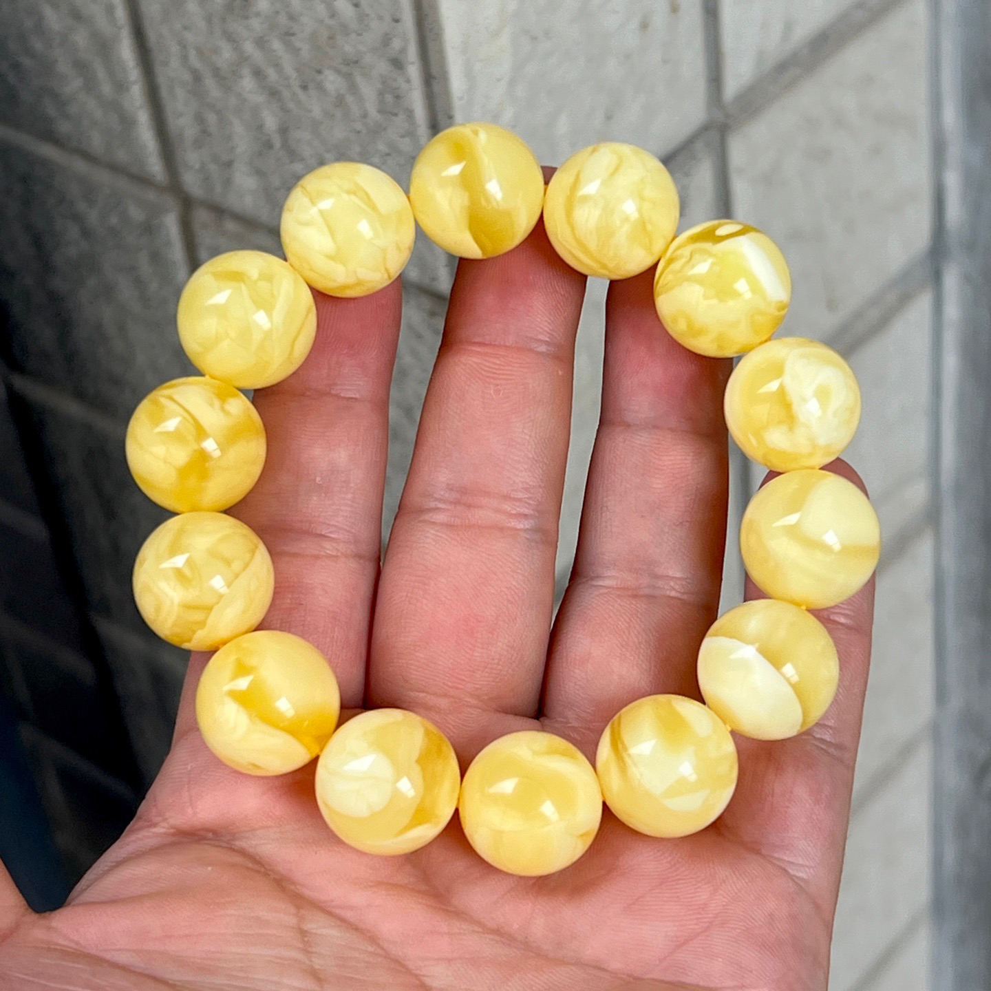 16mm+天然精品满蜡黄白妖花蜜蜡圆珠手串 33.25