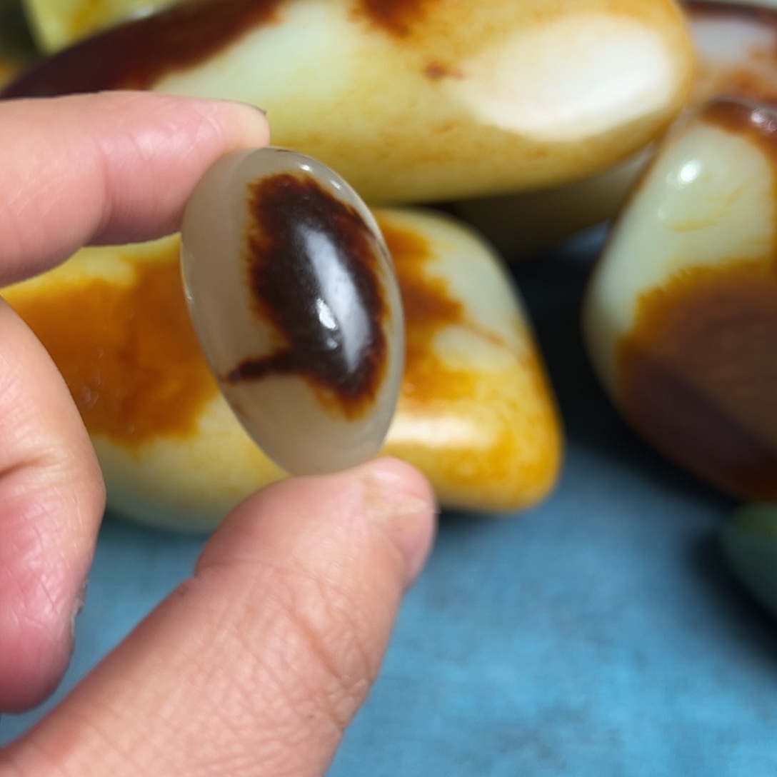 真***在玛瑙/玉髓未镶嵌挂件