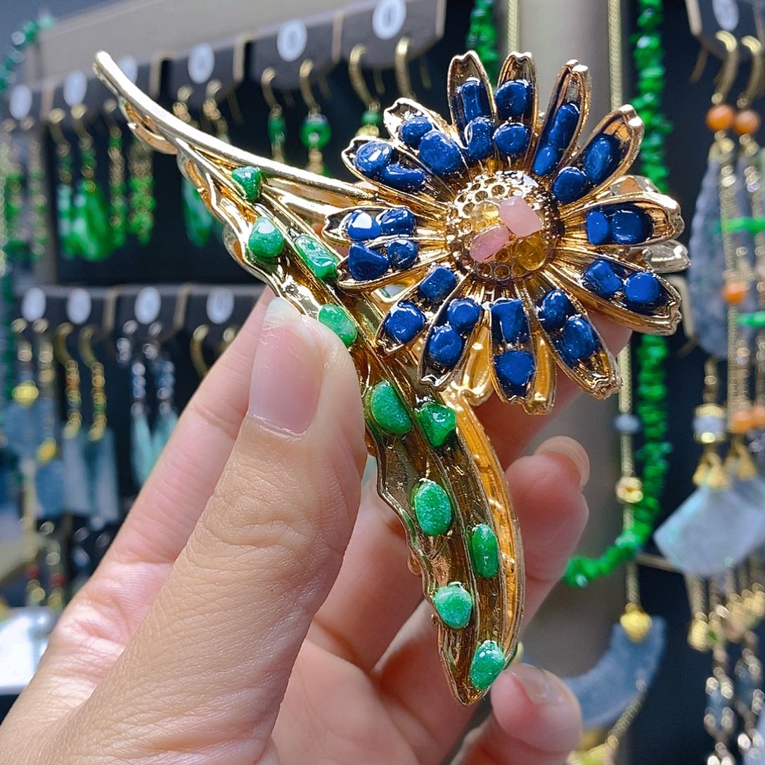 未镶嵌翡翠耳饰翡翠