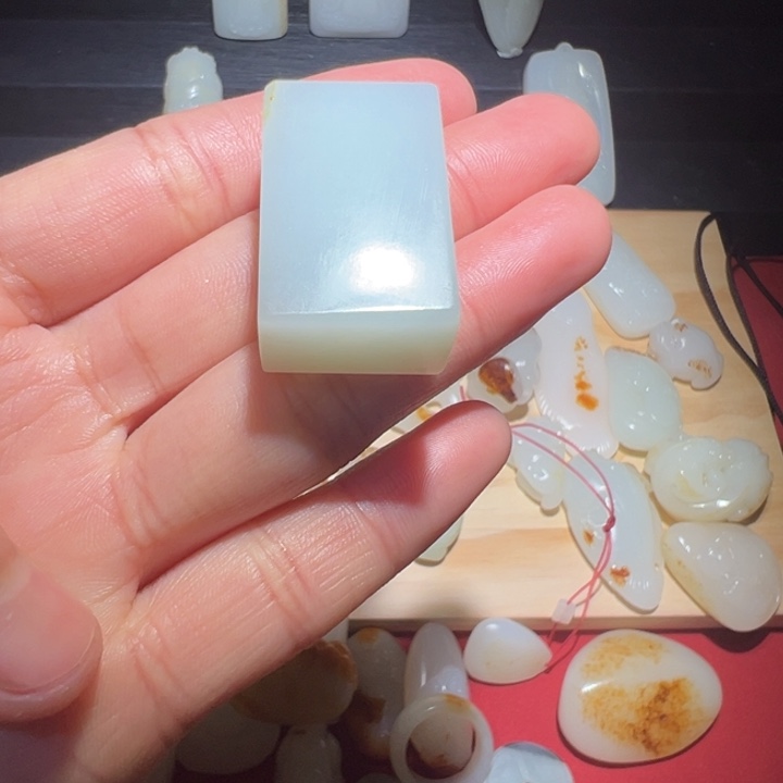 和田玉挂件未镶嵌龙*雨