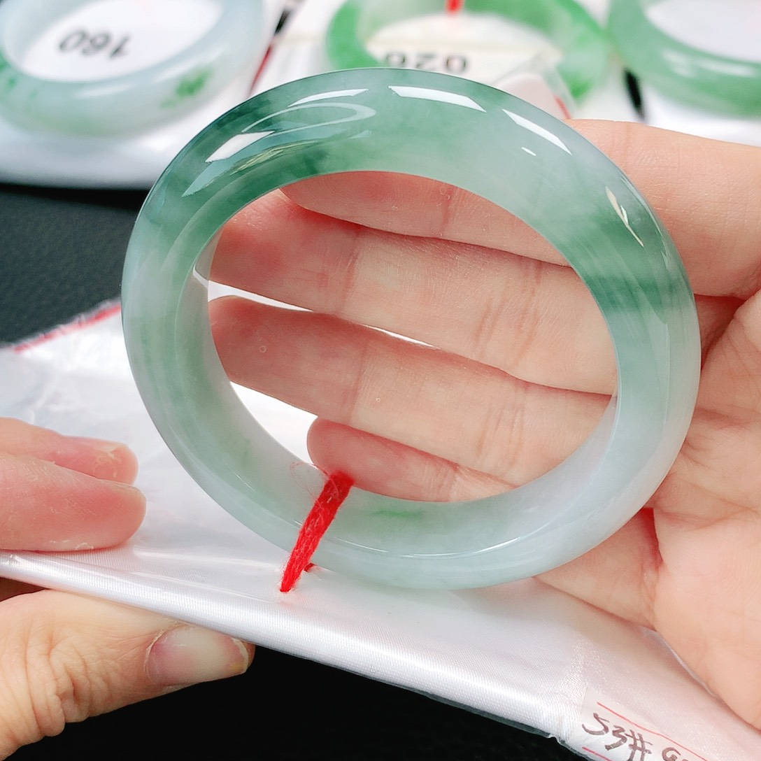 未镶嵌手镯翡翠缅甸55