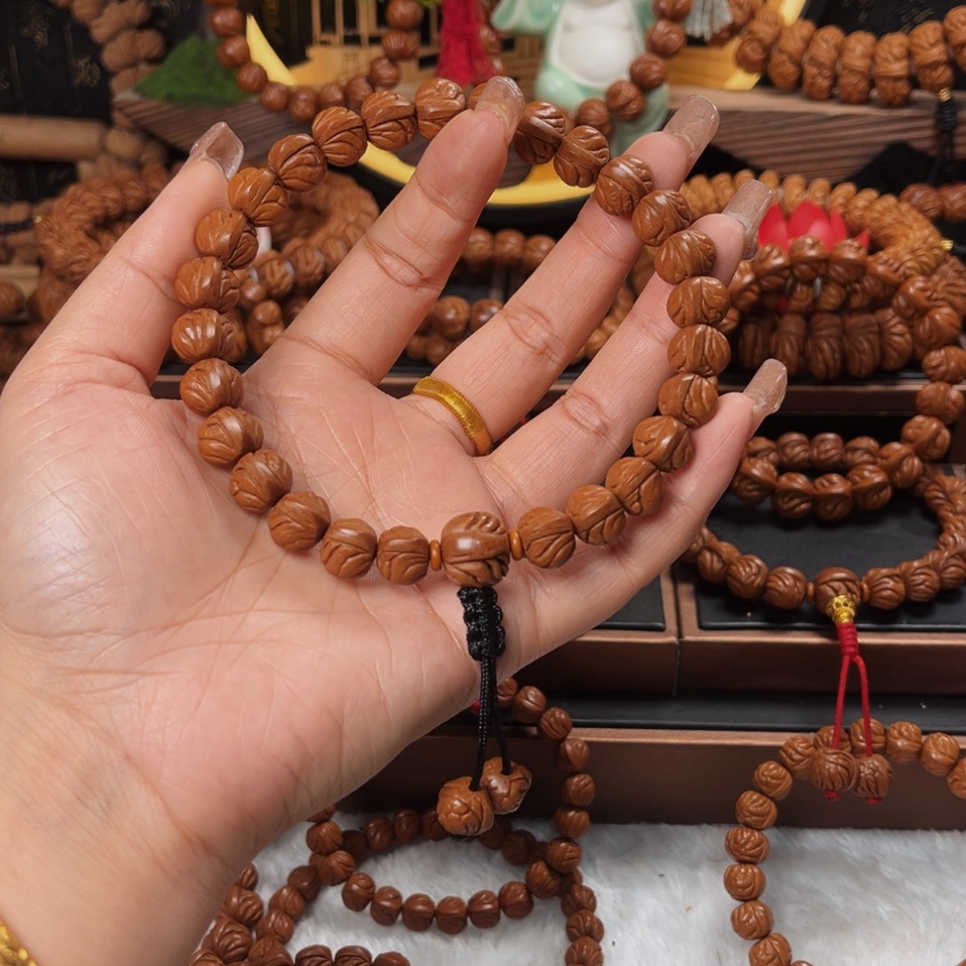 桃核手串投***半12顶级玉龙脊手持