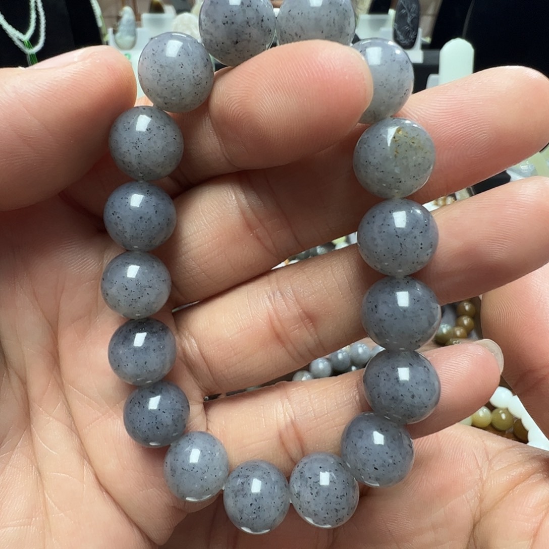 和田玉（墨玉）未镶嵌手串