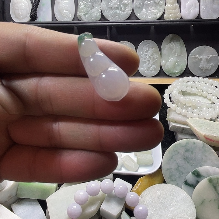 翡翠未镶嵌颈饰翡翠挂件