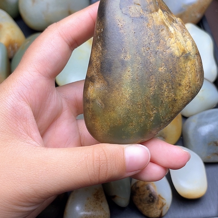 颈饰未镶嵌和田玉4