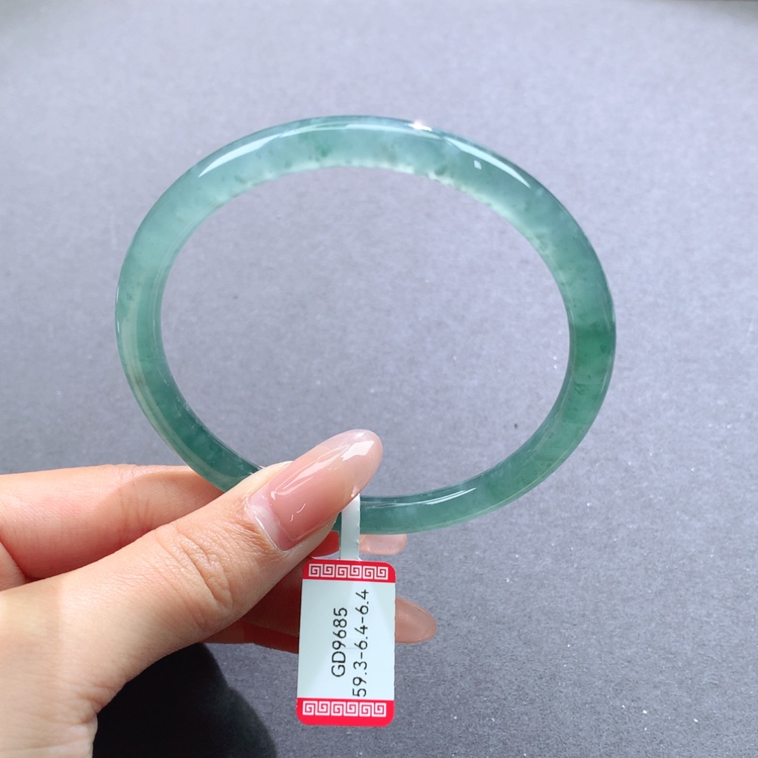 翡翠手镯未镶嵌天然翡翠叮当镯美人镯