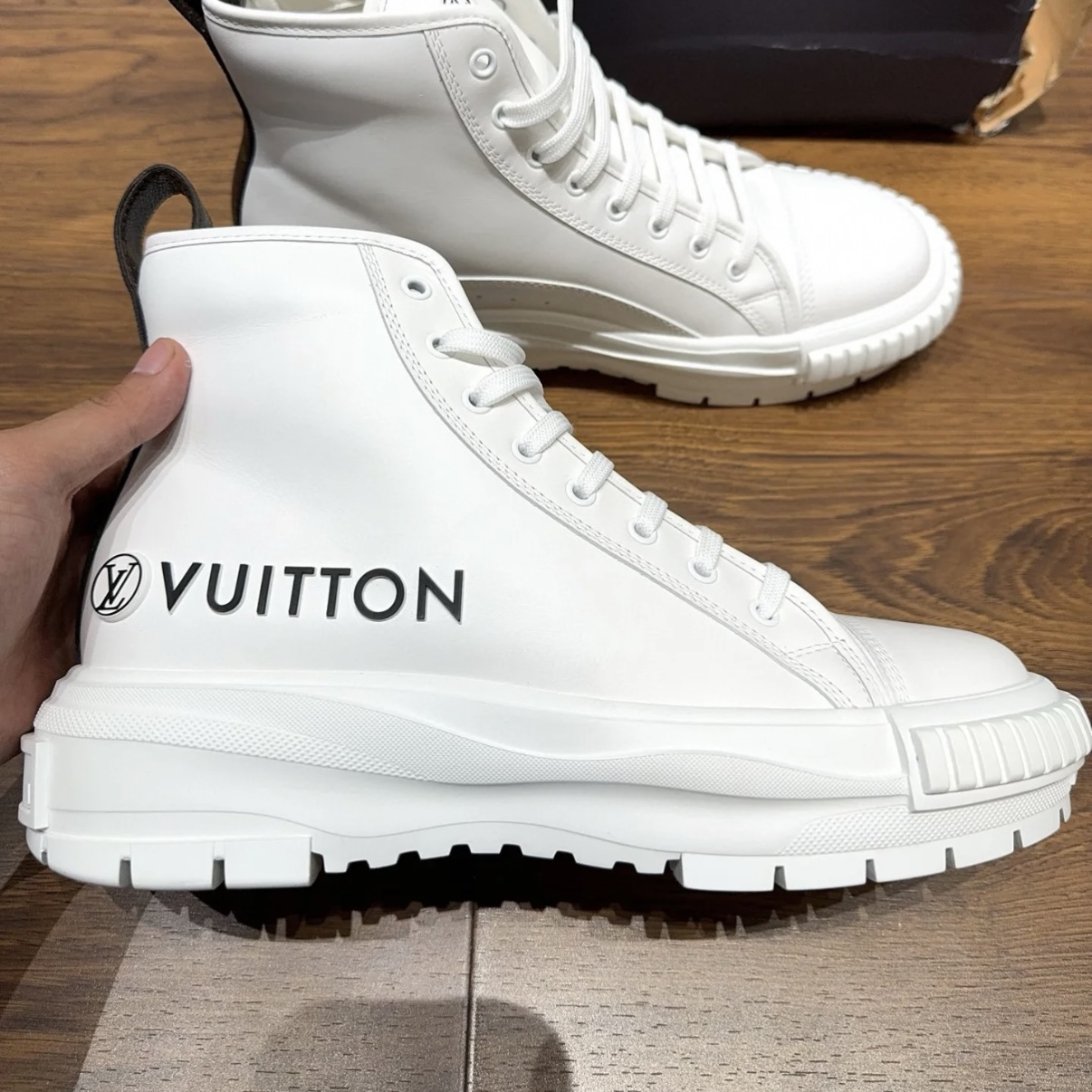 未使用 LouisVuitton/路易威登 2592615路易威登白色板鞋36.5