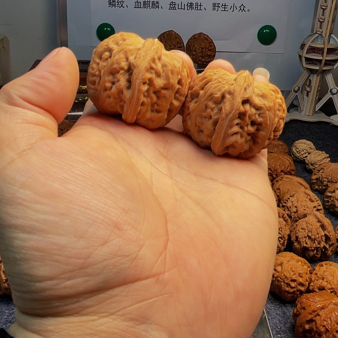 猴头核桃把件平谷元宝42尺