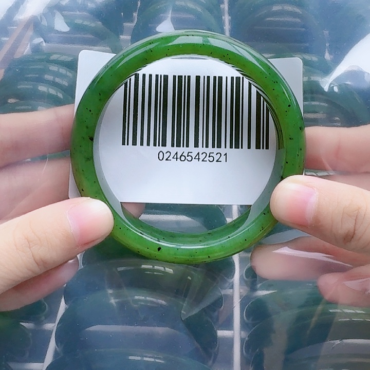 和田玉（碧玉）手镯未镶嵌5859微瑕