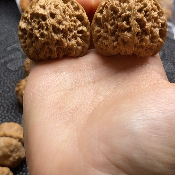 文玩核桃吊坠南疆石