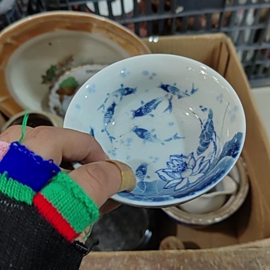 进***陶瓷精美摆件（不退换，微瑕的）