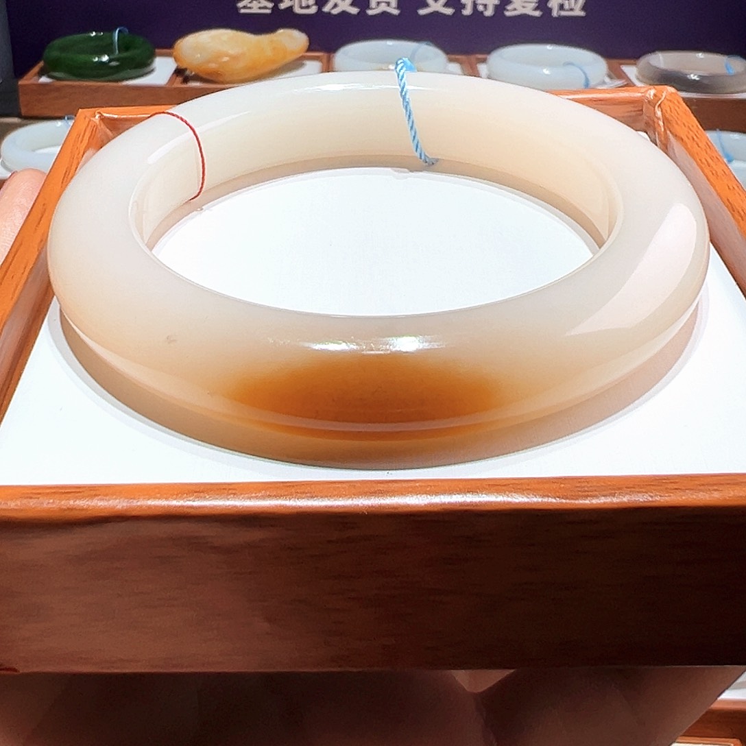 和田玉未镶嵌手镯59 60