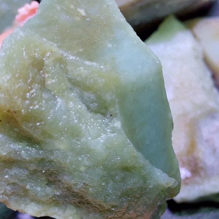 和田玉未镶嵌珠宝半成品