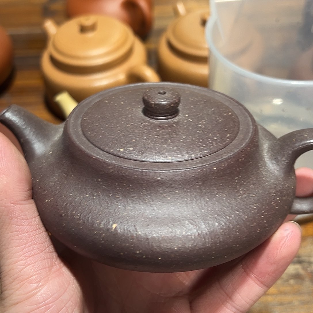 紫砂茶壶紫砂的味道很