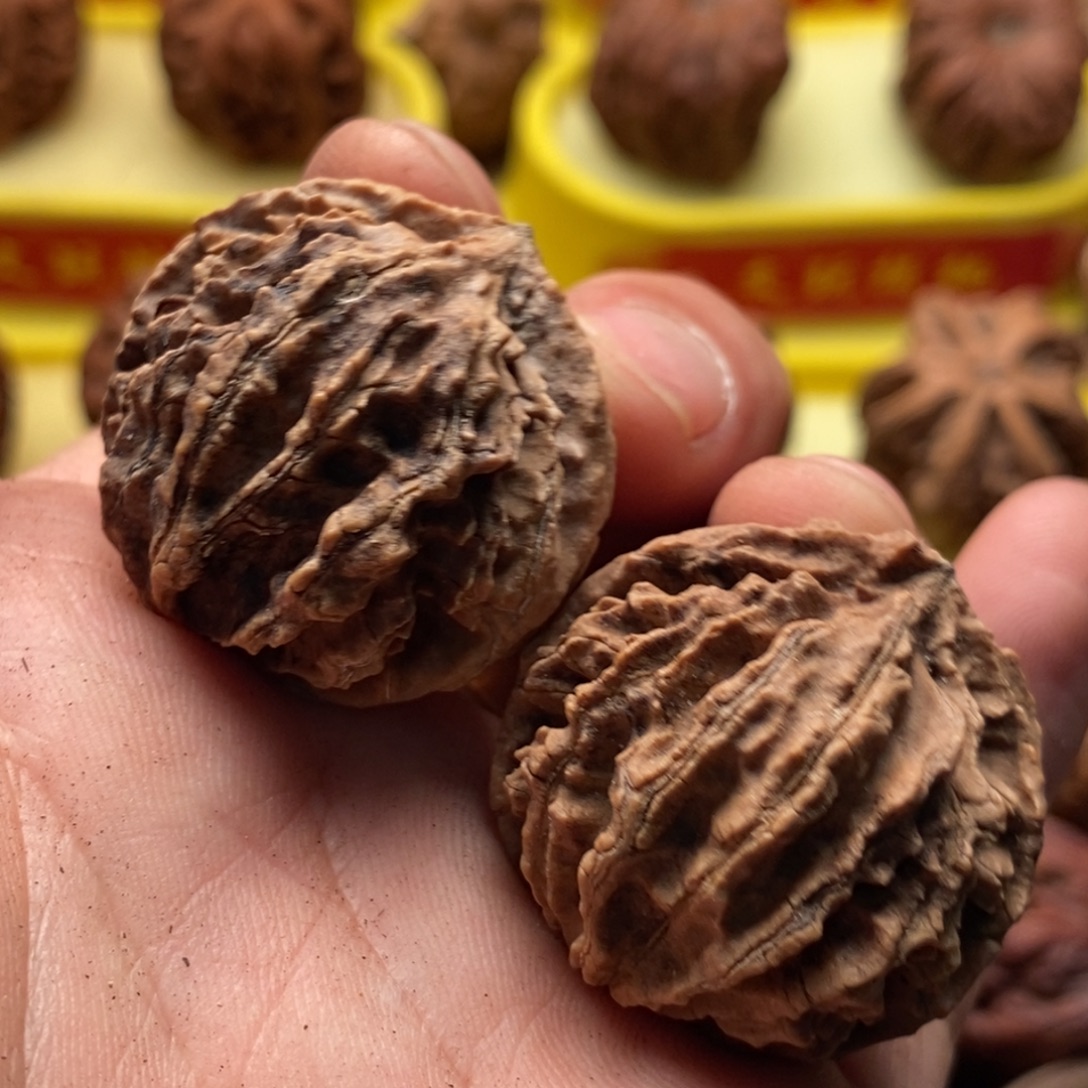 文玩核桃吊坠小涵36