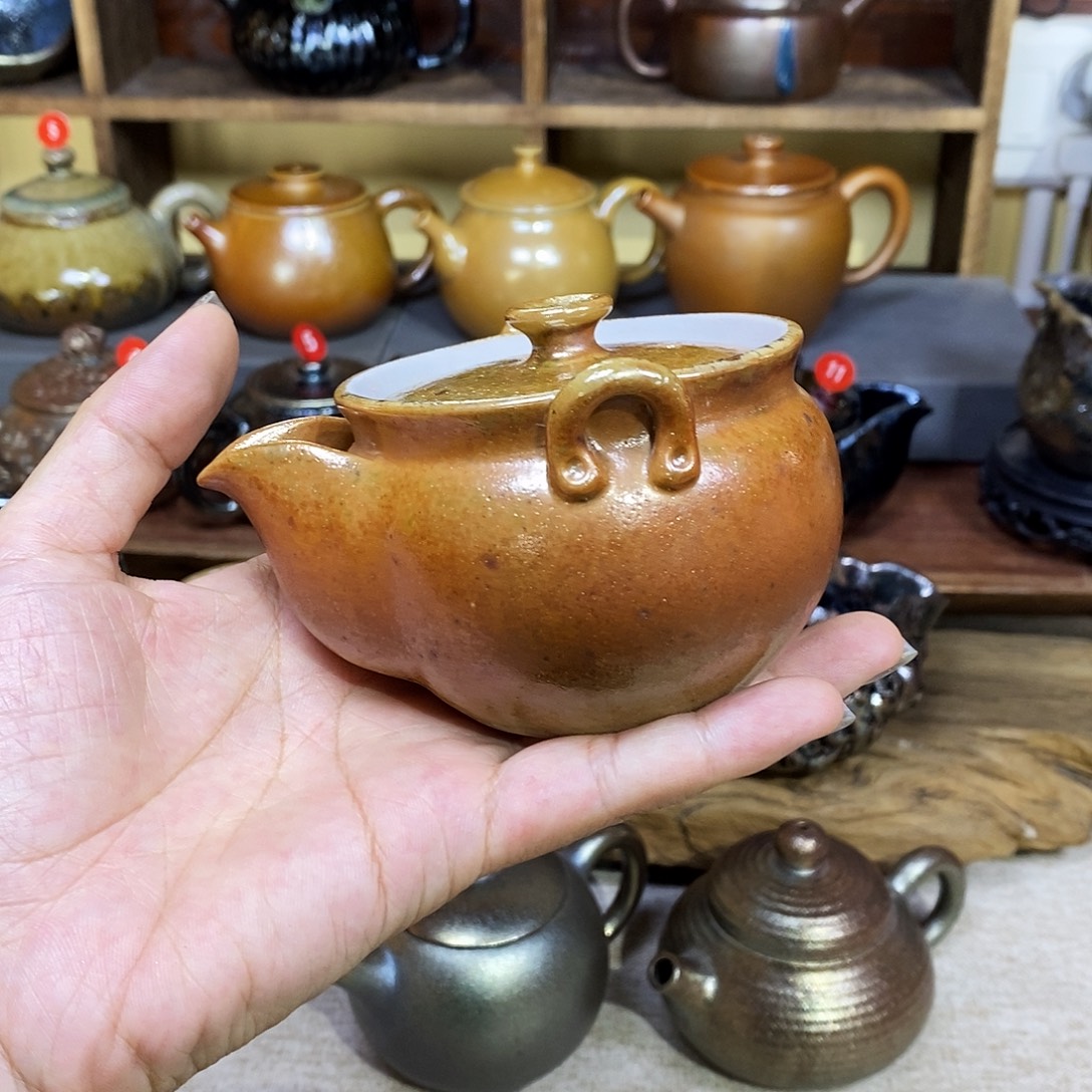 用***6云南建水柴烧白泥宝瓶