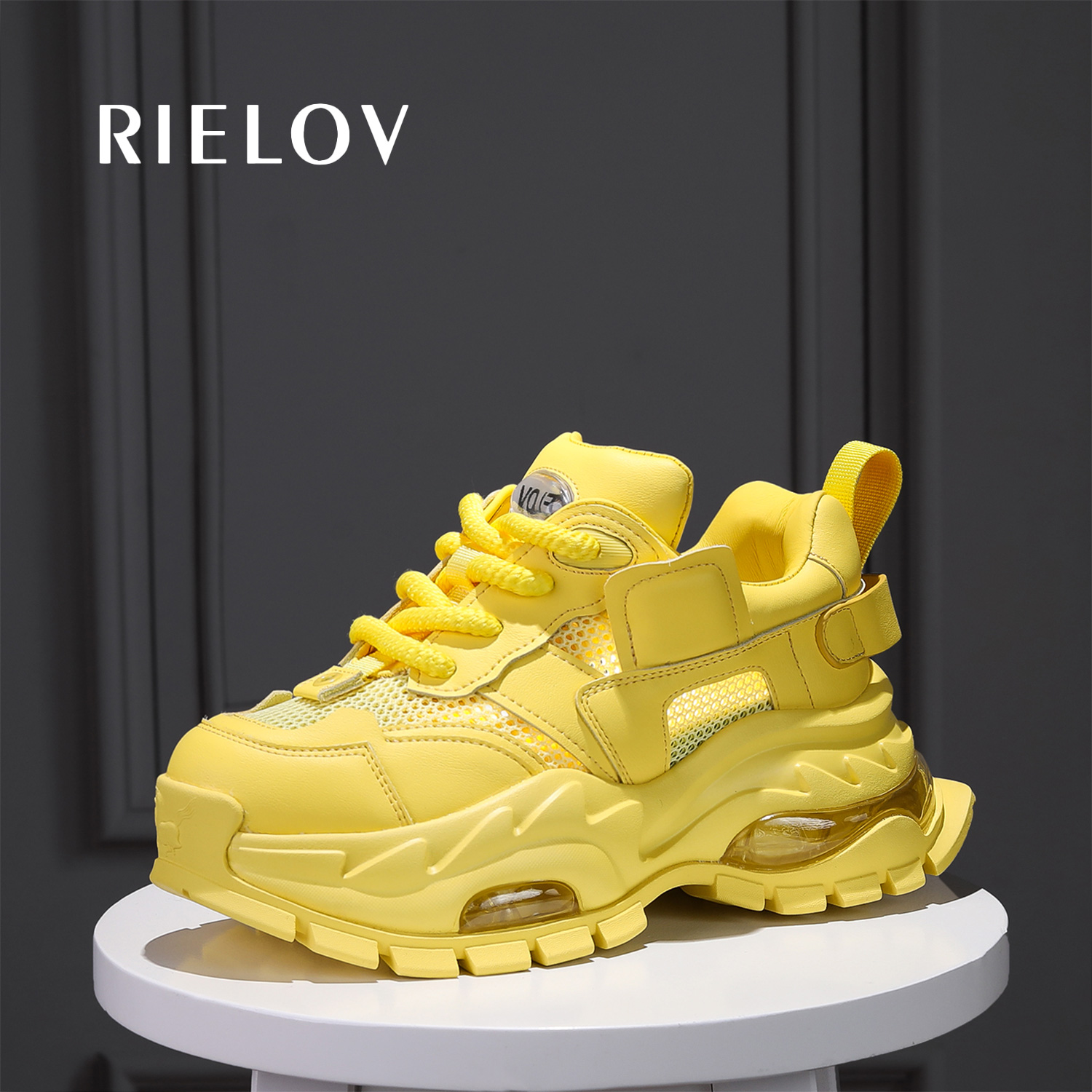 【华歌歌】增高7.5cm时尚潮流百搭女士休闲鞋 6027 