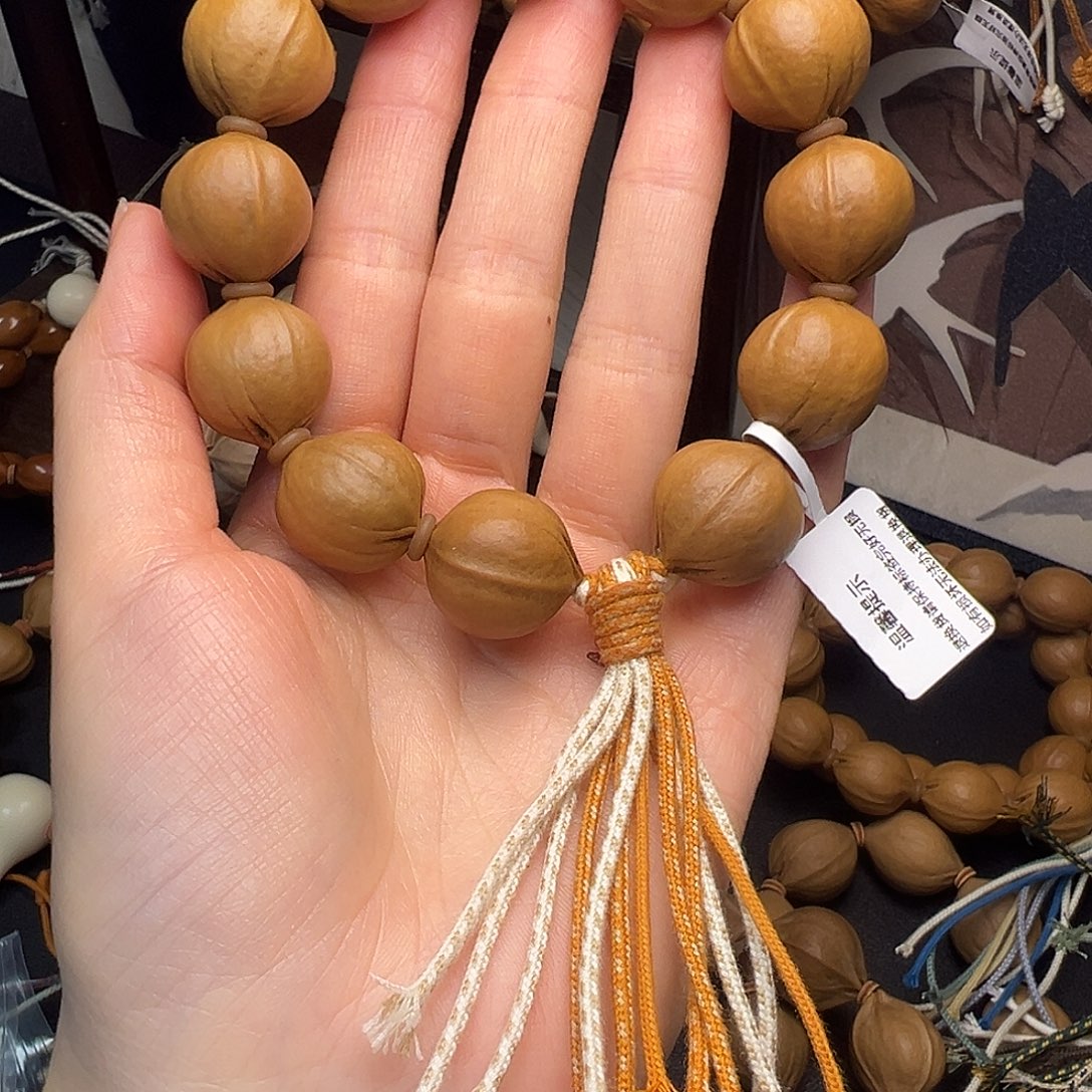 人***！橄榄核吊坠丰实橄榄