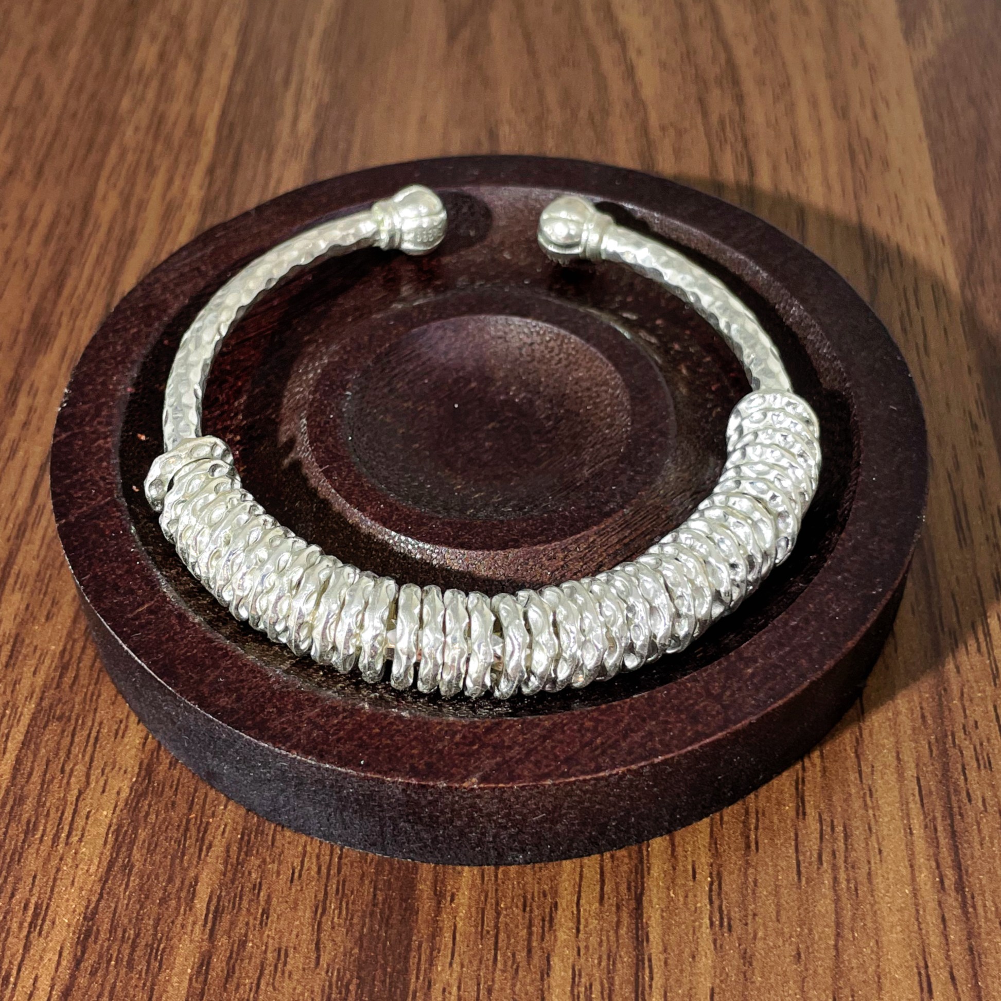 足银银制品 S164 对珠盘缠 开口直播间选款时尚百搭精美手镯