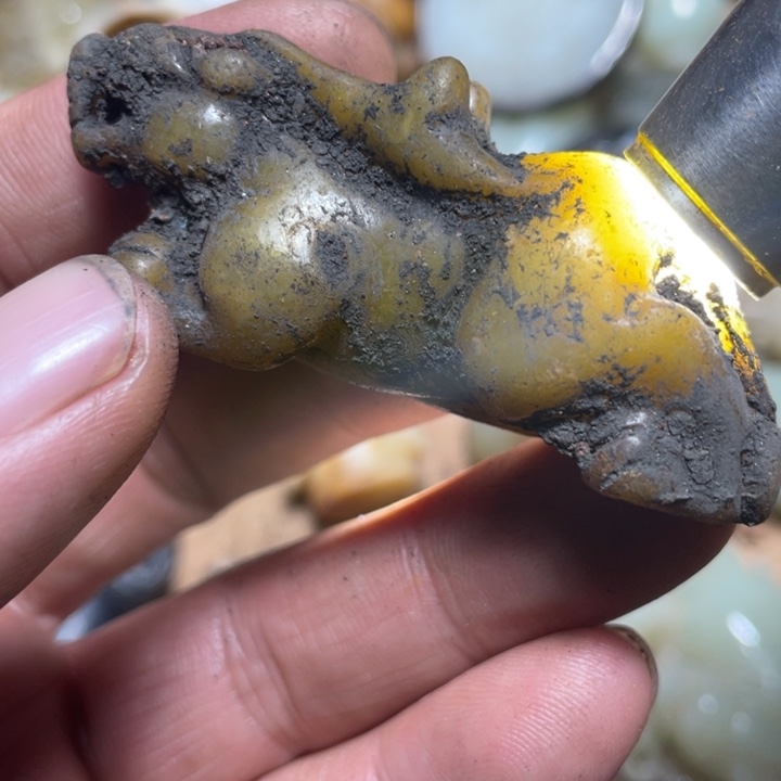 和田玉（糖玉）未镶嵌颈饰