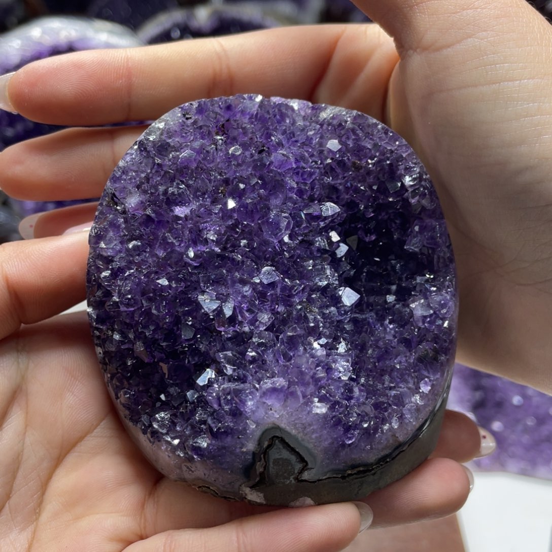 紫晶大型摆件（非配饰）未镶嵌