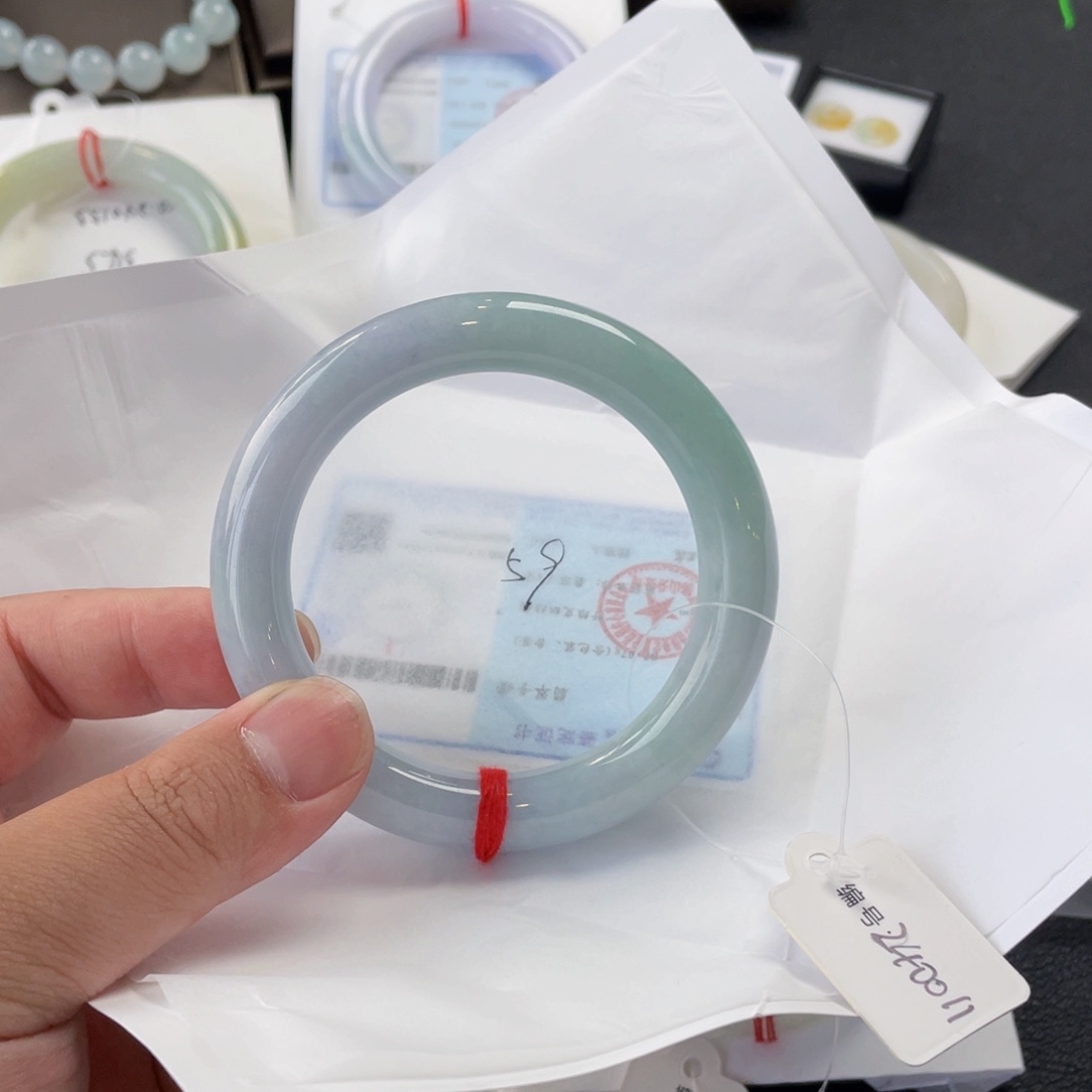 翡翠手镯未镶嵌青*子59圆条