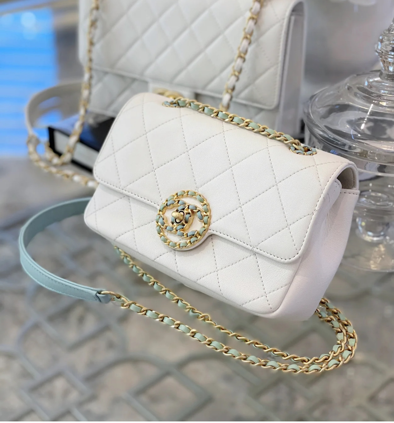 95新 Chanel/香奈儿 多多奢品/香奈儿手工坊秀款斜跨包/98新