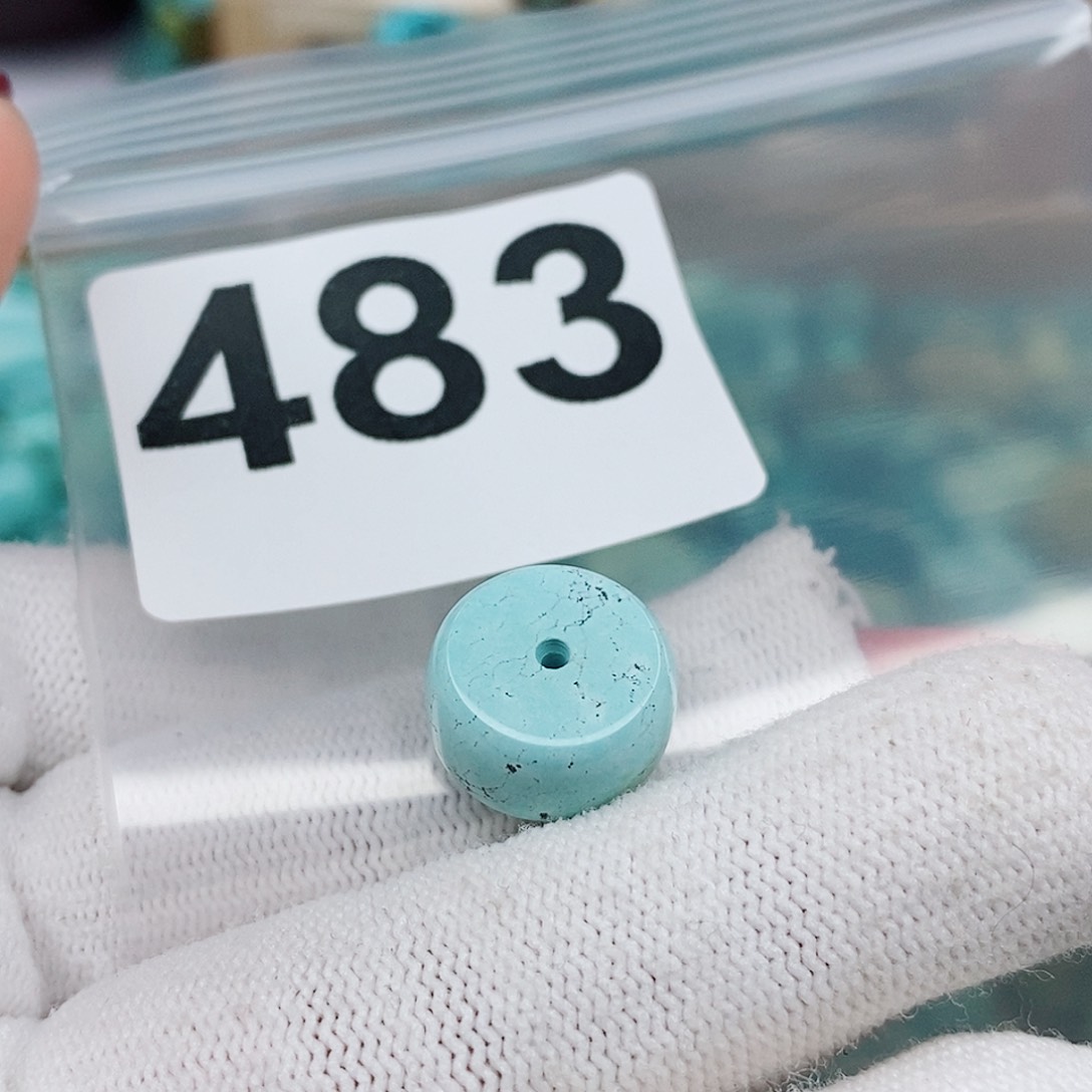 绿松石颈饰未镶嵌