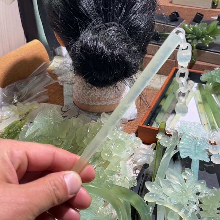 解***0蛇纹石玉合金发饰