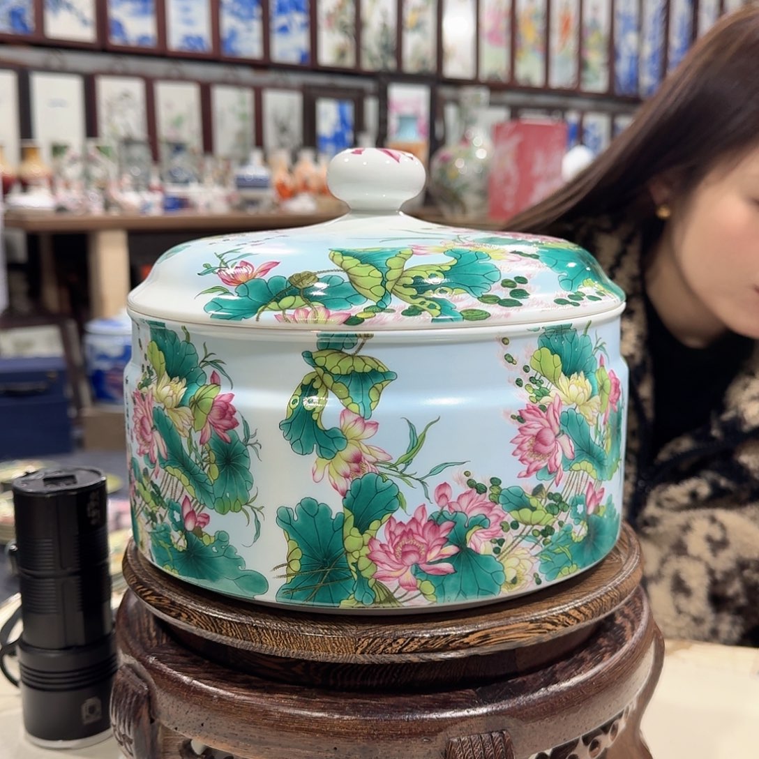 瓷摆件///////景德镇陶瓷瓷器。