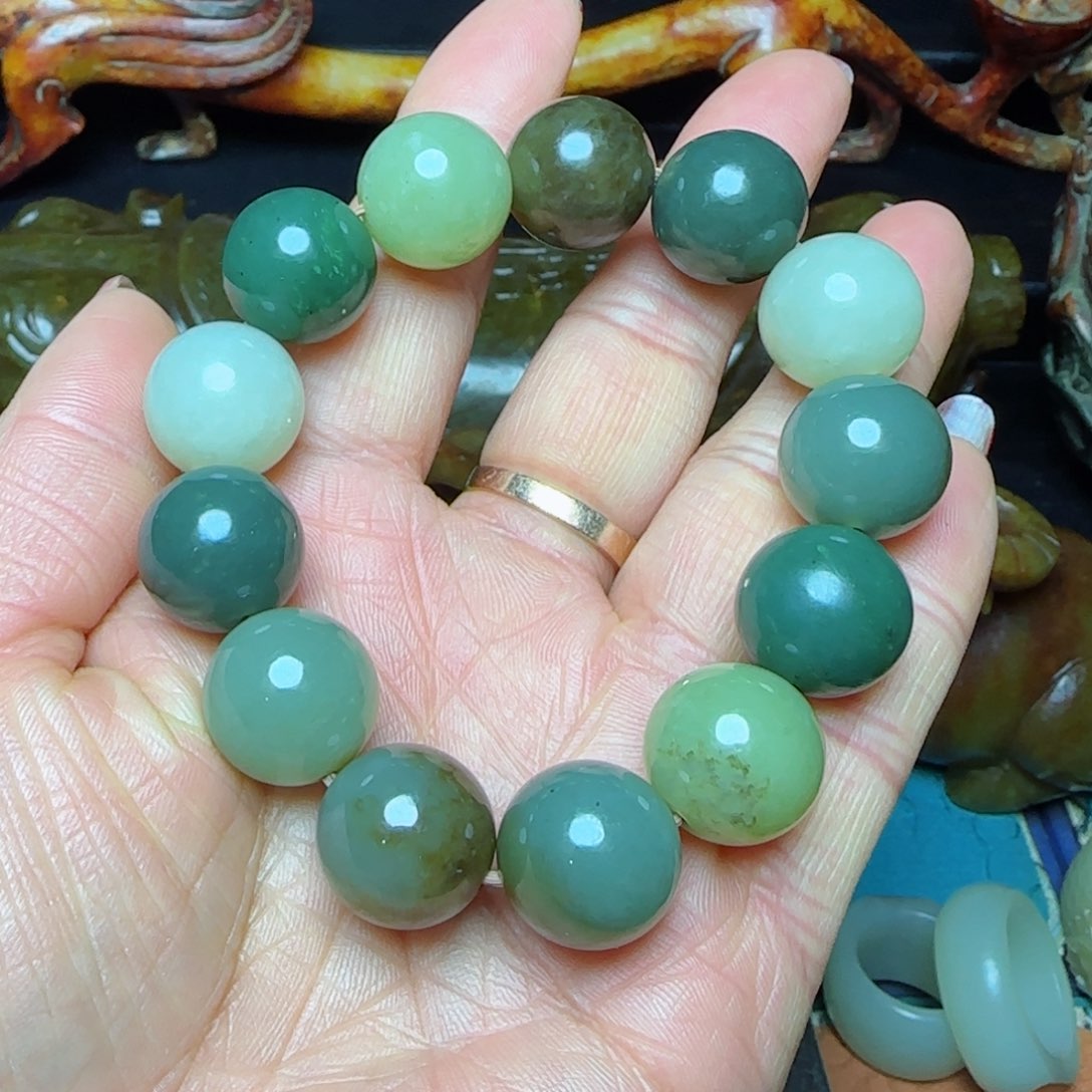 和田玉手串未镶嵌