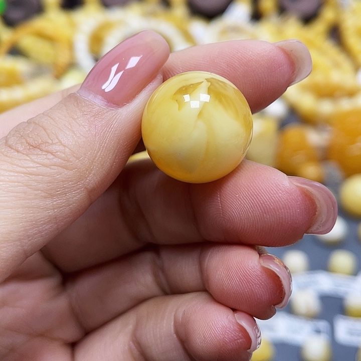 琥珀珠宝奇石未镶嵌单珠尺寸18.5mm瑕疵.福利款